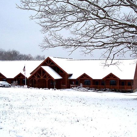 Grandview Experience Lodge Spencer Exterior photo